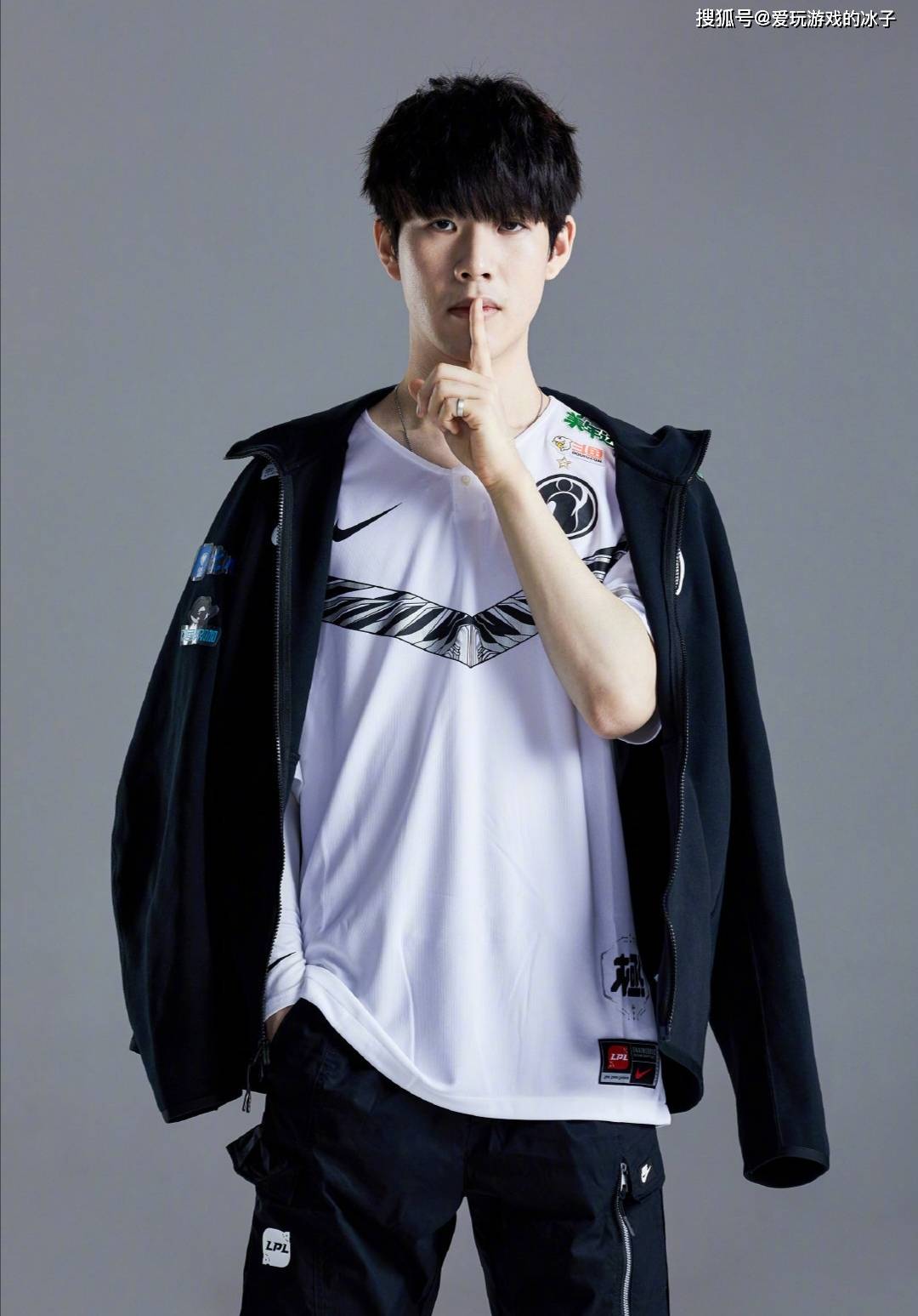 Vitality vs Falcons 半决赛吸引的观众比 Mouz vs The MongolZ 在 IEM Dallas 2025 更多